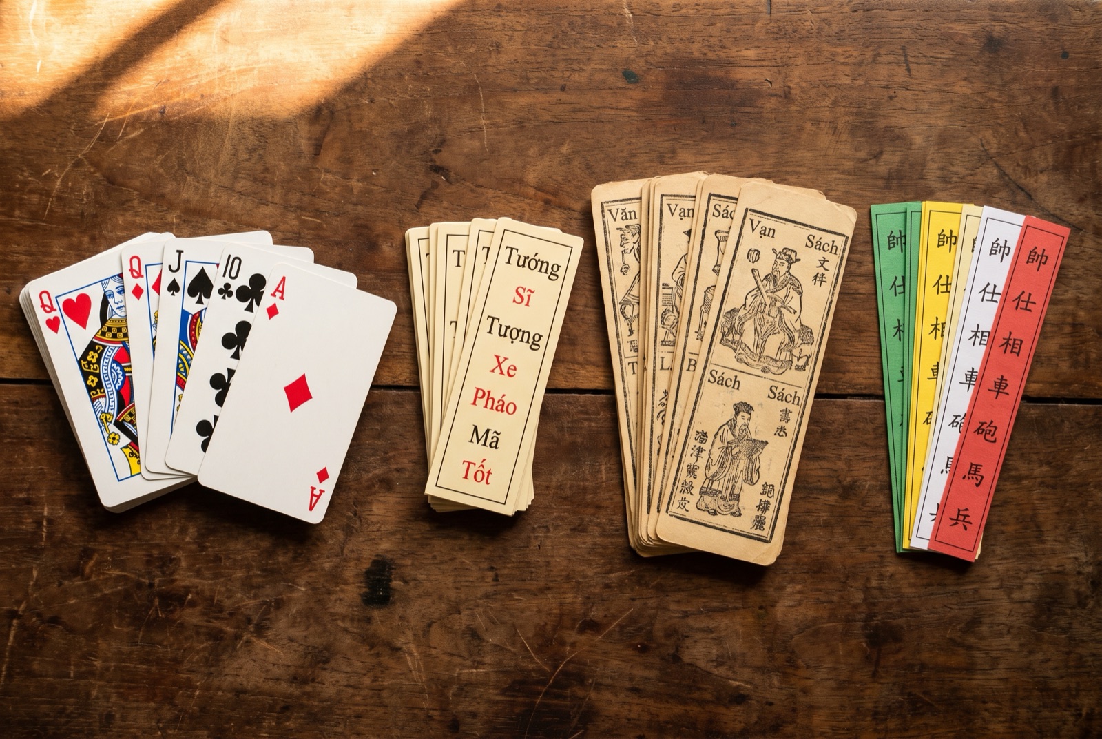 Vietnamese Card Games: Every Major Game, Deck and Rule Set